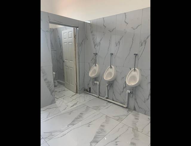 Business property to rent in SUNFORD